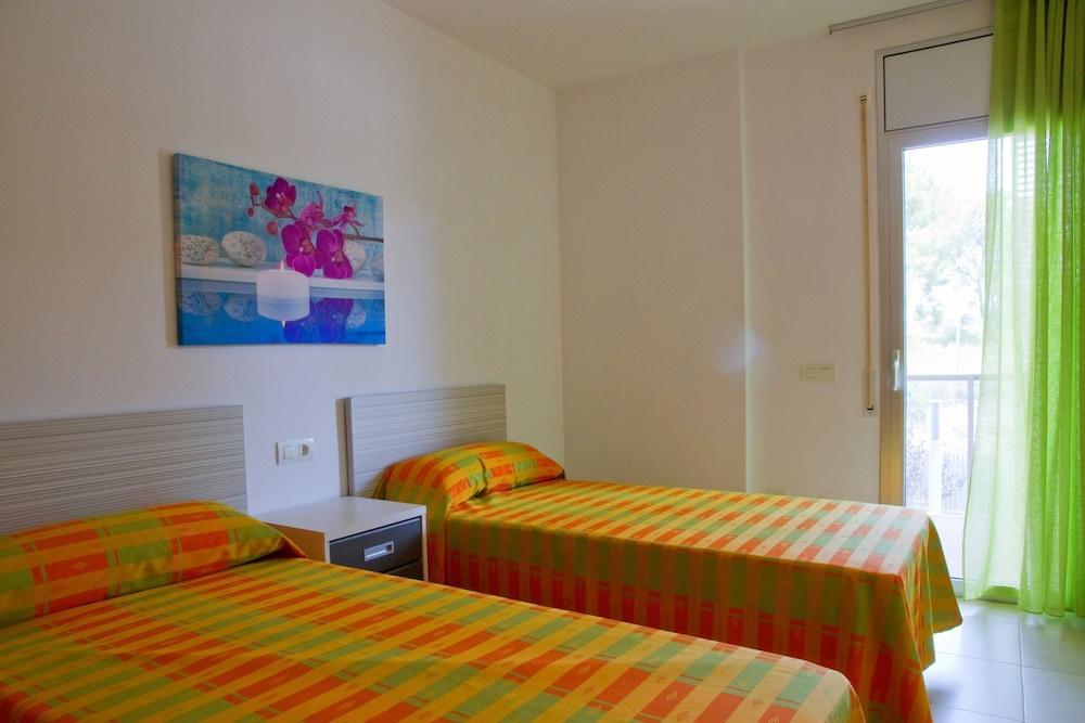 Uhc Paradise Village Family Complex ซาลอว์ ภายนอก รูปภาพ
